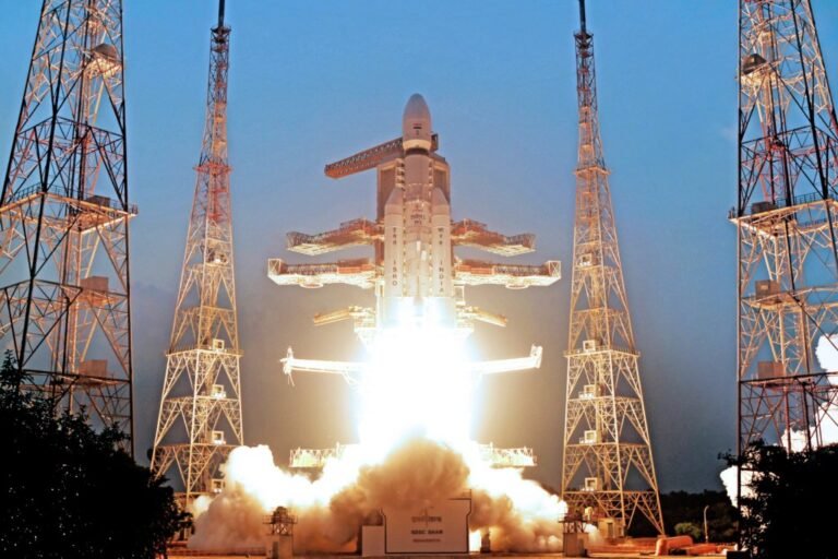 ISRO সফলভাবে উৎক্ষেপণ করল GSAT-7R — ভারতের মহাকাশ ও নৌবাহিনীর শক্তিতে নতুন অধ্যায়